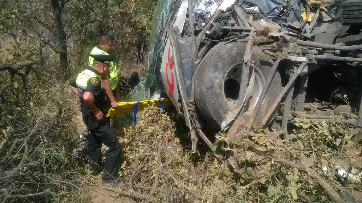 Passenger Bus From Chiapas Falls Into Ravine