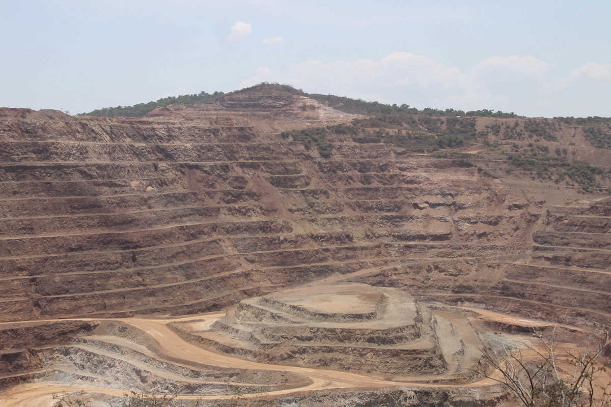 Goldcorp Suspends Operations at Largest Mexican Gold Mine