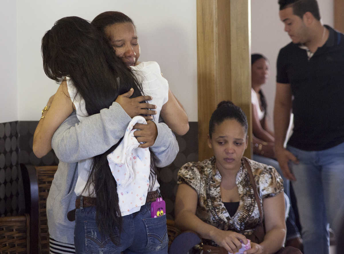 Royals, family and friends pay respect to Yordano Ventura at funeral